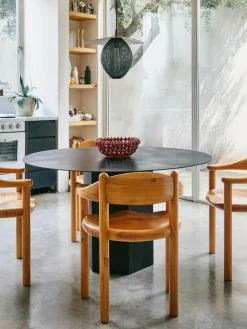 Armlehnstuhl Daumiller aus Kiefernholz