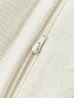 Baumwoll-Kissenhülle Sela mit getuftetem Pflanzen-Motiv