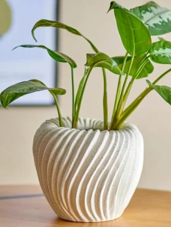 Übertopf Maham aus Steingut