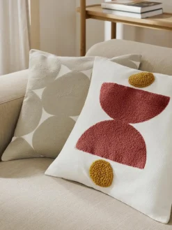 Bestickte Baumwoll-Kissenhülle Izad mit Hoch-Tief-Struktur