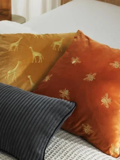 Bestickte Samt-Kissenhülle Nora