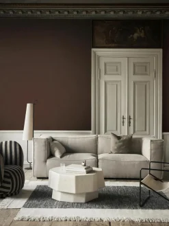 Beton-Couchtisch Staffa in organischer Form