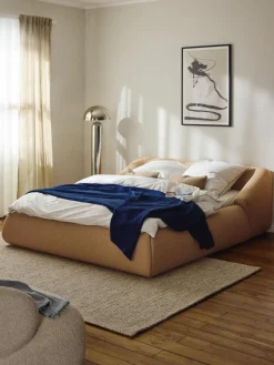 Bouclé-Polsterbett Sofia