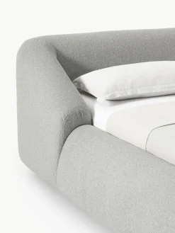 Bouclé-Polsterbett Sofia