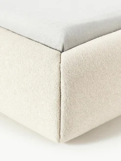 Bouclé-Polsterbett Sofia