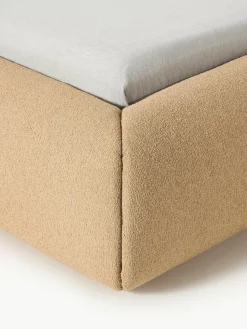 Bouclé-Polsterbett Sofia