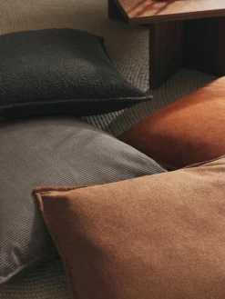 Bouclé-Sofa-Kissen Lennon