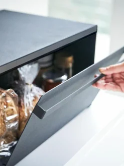 Brotkasten Tower mit magnetischer Öffnung