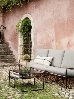 Couchtisch Level mit zwei Ebenen