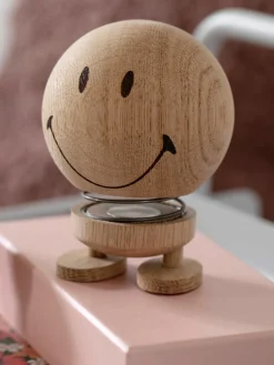 Deko-Objekt Hoptimist Smiley aus Eichenholz