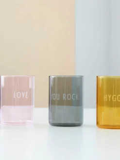 Designer Wasserglas Favourite LOVE mit Schriftzug