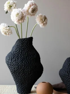 Design-Vase Isla in organischer Form, H 32 cm