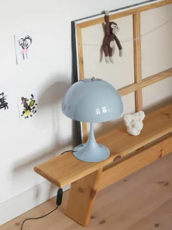 Dimmbare LED-Tischlampe Panthella mit Timerfunktion, H 34 cm