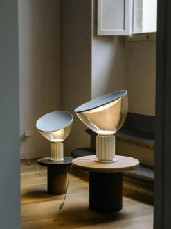 Dimmbare LED-Tischlampe Taccia aus Glas, mundgeblasen