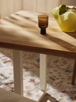 Esstisch Oliver aus Eichenholz, in verschiedenen Größen