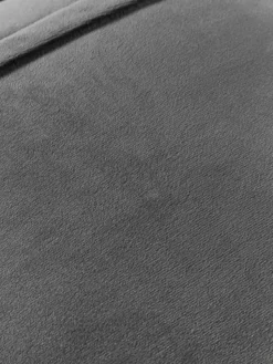 Flauschige Kunstfell-Kissenhülle Morten, gelockt