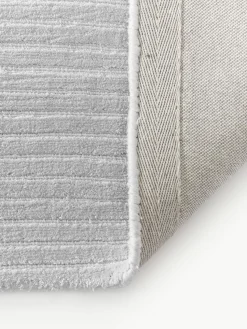 Flauschiger Hochflorteppich Wes mit Hoch-Tief-Struktur, handgewebt