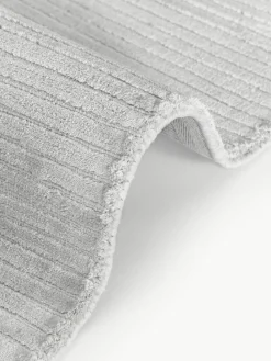 Flauschiger Hochflorteppich Wes mit Hoch-Tief-Struktur, handgewebt