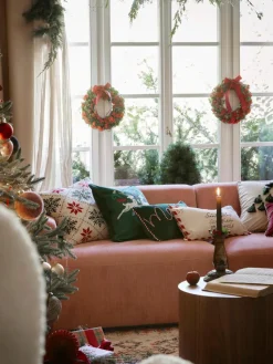 Gestrickte Kissenhülle Starry mit Weihnachtsmotiv