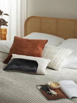 Grobstrick-Kissenhülle Idra