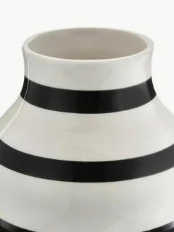 Große handgefertigte Keramik-Vase Omaggio, H 31 cm