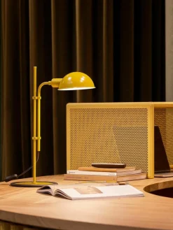 Große Schreibtischlampe Funiculí mit verstellbarem Lampenschirm