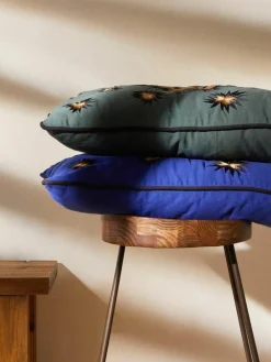 Handbestickte Baumwoll-Kissenhülle Eye