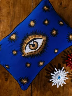 Handbestickte Baumwoll-Kissenhülle Eye