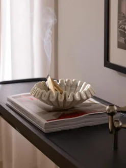 Handgefertigte Deko-Schale Santorini aus Marmor, Ø 18 cm