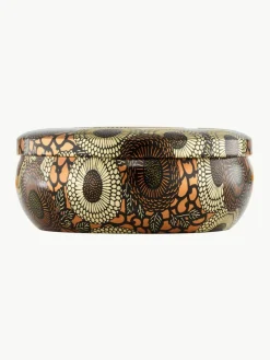 Handgefertigte Dreidocht-Duftkerze Japonica Collection (Bernsteinharz, Sandelholz, Zeder & Vanilleorchidee)