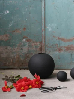 Handgefertigte Kugel-Vase Ball, H 10 cm