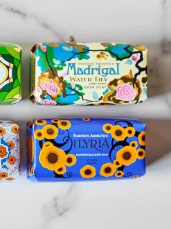 Handgefertigte Seife Ilyria (Zitrone, Jasmin & Moschus)