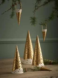 Handgefertigte Weihnachtsspitztüte Nobili aus Fine Bone China