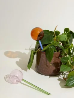 Handgefertigter Bewässerungsball Flora