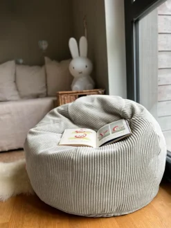 Handgefertigter Kinder-Sitzsack Flora aus Cord