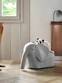 Handgefertigter Rollelefant Bou