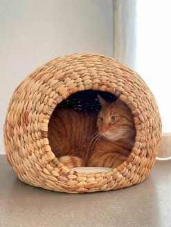 Handgefertigtes Haustierbett Niko