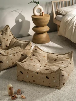 Handgefertigtes Kinder-Bodenkissen Sugar aus Bouclé