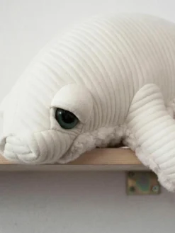 Handgefertigtes Kuschelkissen Manatee