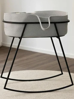 Handgefertigtes Moseskorb-Gestell Korsina