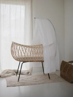 Handgefertigtes Stubenbett Emil aus Rattan