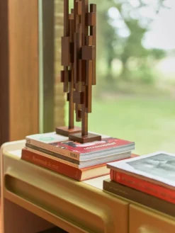 Handgemachtes Deko-Objekt Skyline aus Teakholz