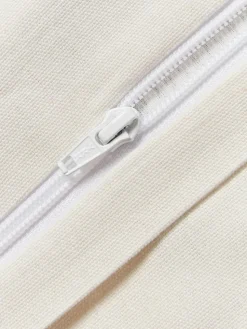 Handgetuftete Kissenhülle Malu mit Verzierungen