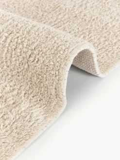 Handgetufteter Baumwollläufer Daya mit Fransen