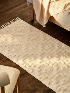 Handgewebter Baumwollläufer Idris mit erhabener Hoch-Tief-Struktur