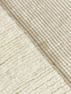 Handgewebter Teppich Laine mit Hoch-Tief-Muster und Fransen