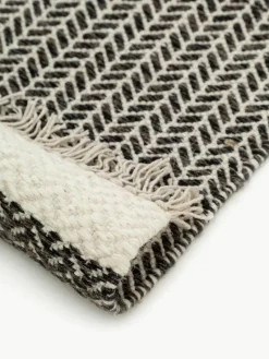 Handgewebter Wollläufer Kim mit Fransen