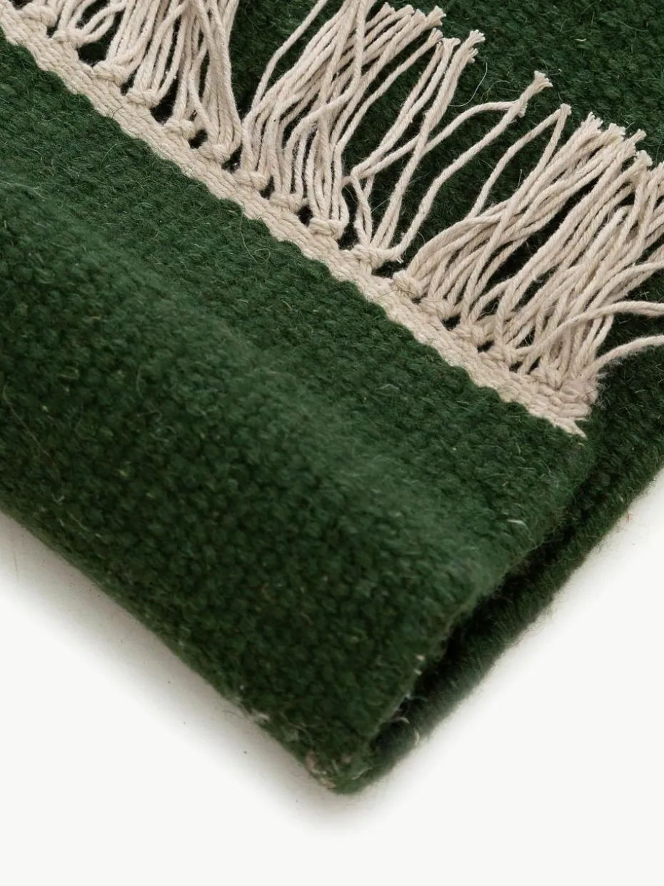 Handgewebter Wollteppich Liv mit Fransen