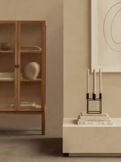 Highboard Curiosity aus Eichenholz