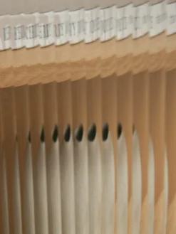 Highboard Curiosity aus Eichenholz